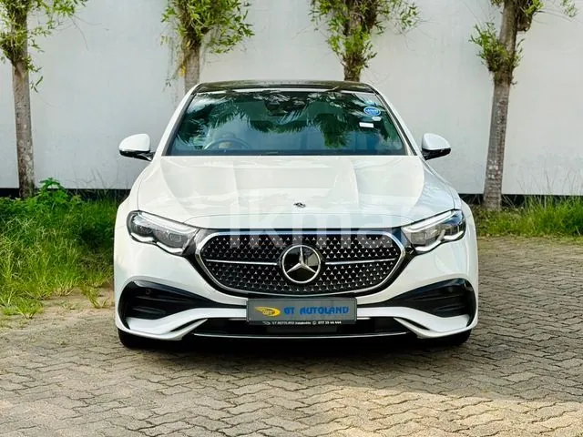 Mercedes-Benz E200 2025 photo 5