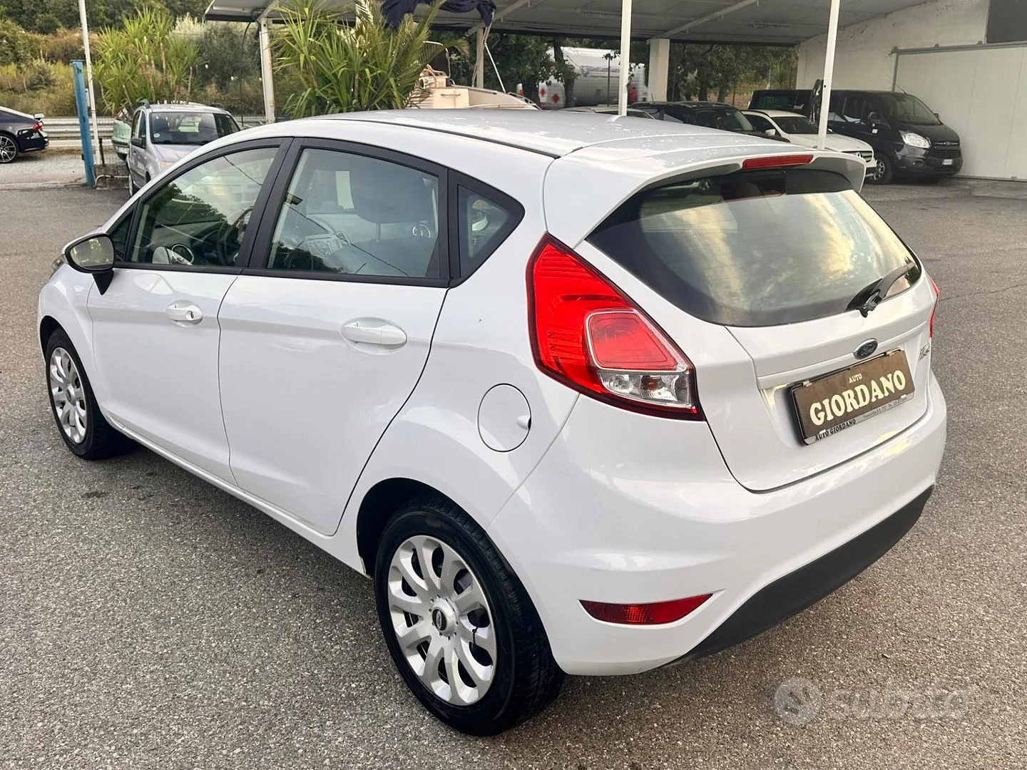 Ford Fiesta 2015 photo 4
