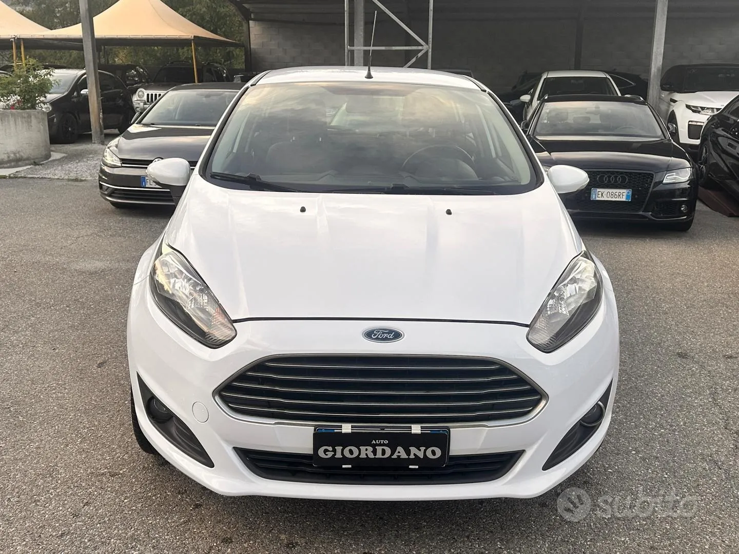 Ford Fiesta 2015 photo 2
