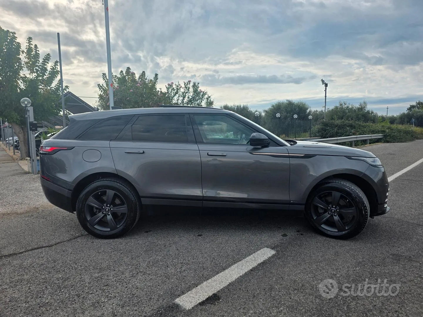 Land Rover Range Rover Velar 2019 photo 4