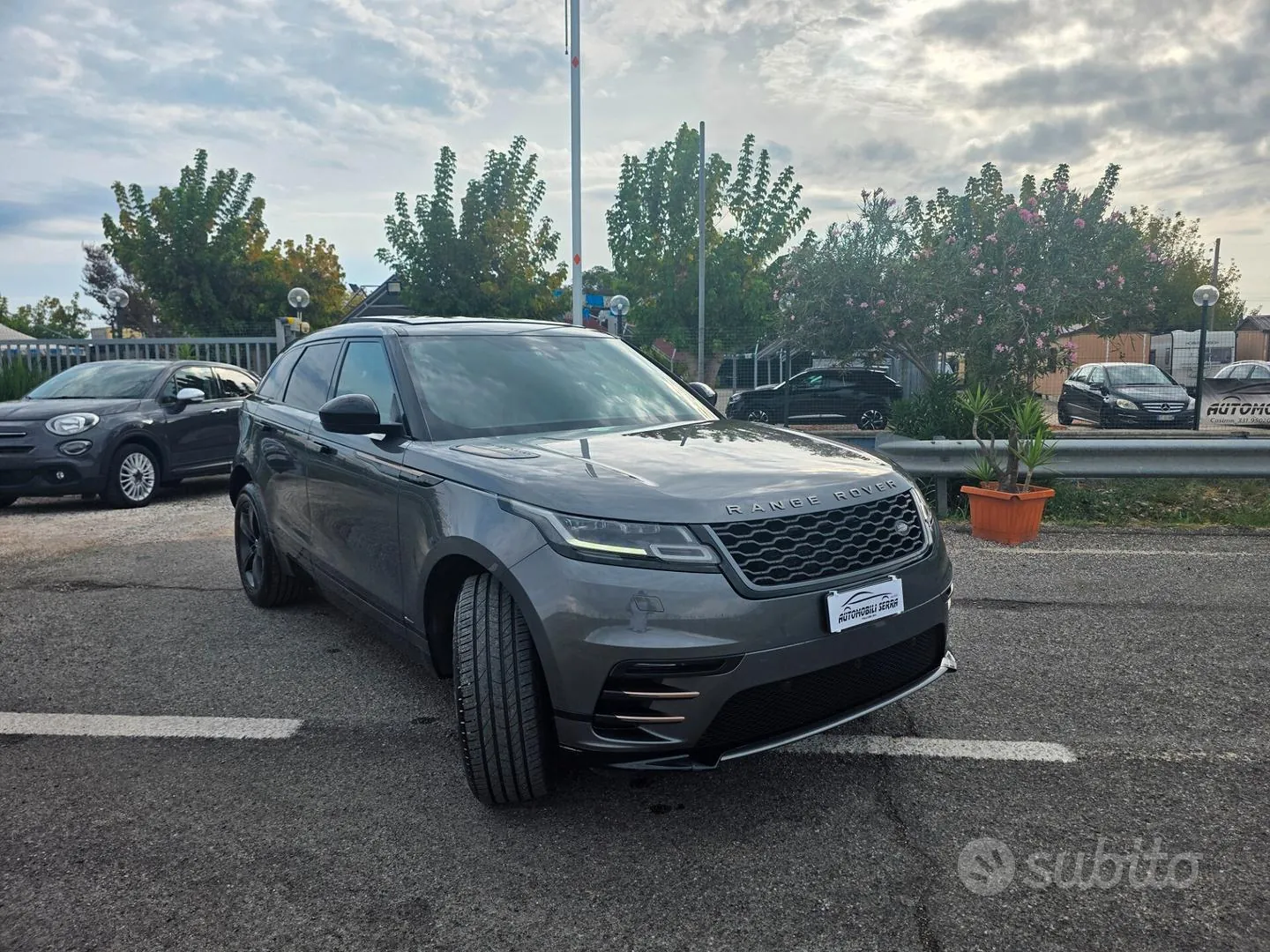 Land Rover Range Rover Velar 2019 photo 3