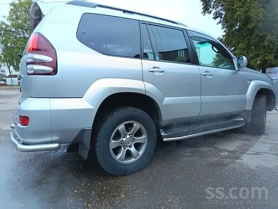 Toyota Land Cruiser 2007 photo 2