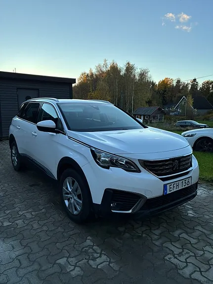 Peugeot 5008 2018 photo 2
