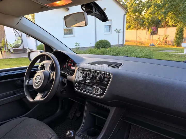 Volkswagen Up 2014 photo 5