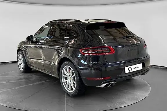 Porsche Macan Turbo 2015 photo 3