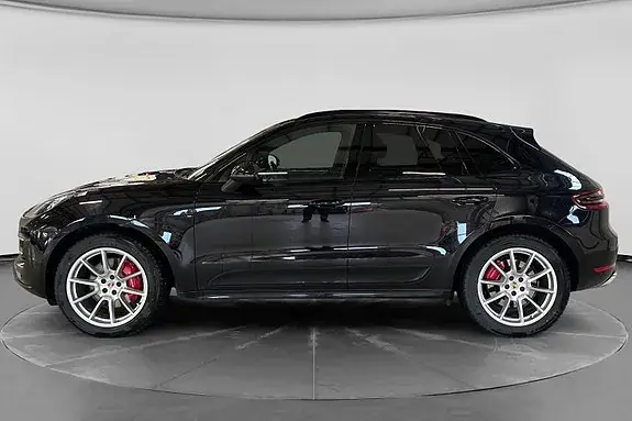Porsche Macan Turbo 2015 photo 2