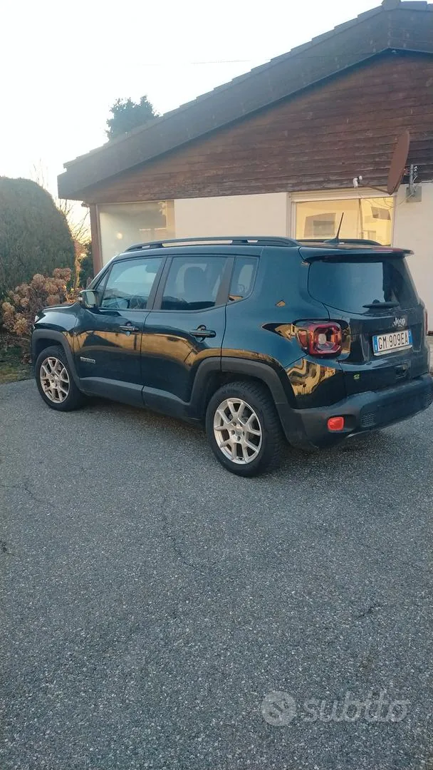 Jeep Renegade 2023 photo 4