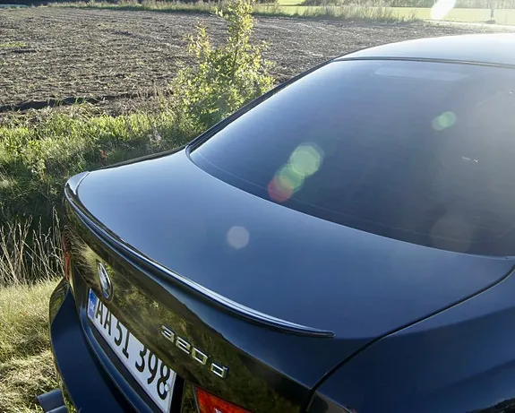 BMW 320D 2010 photo 5