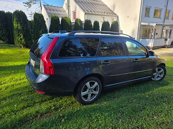 Volvo V50 2009 photo 5