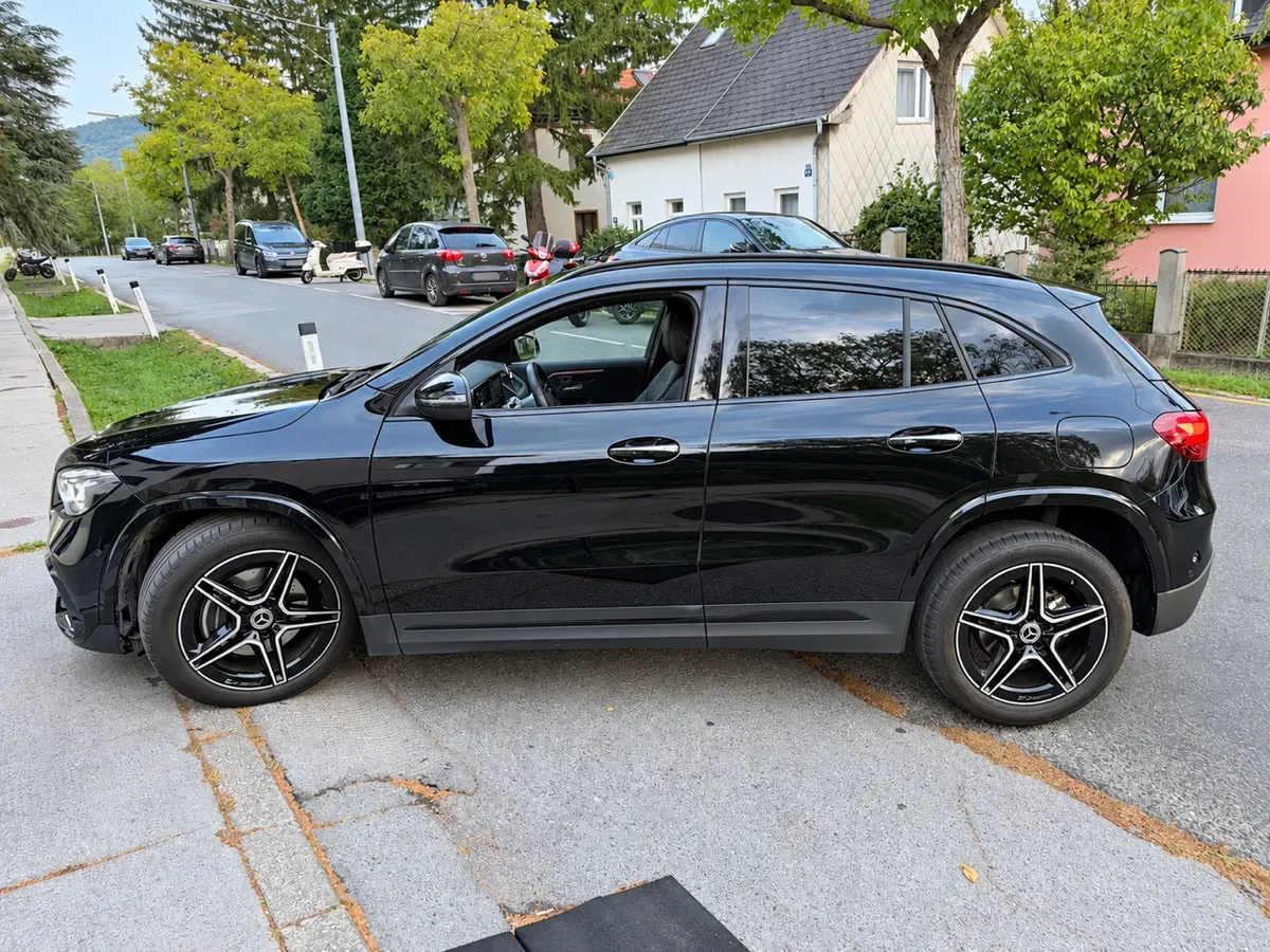 Mercedes-Benz Gla Class 2024 photo 2