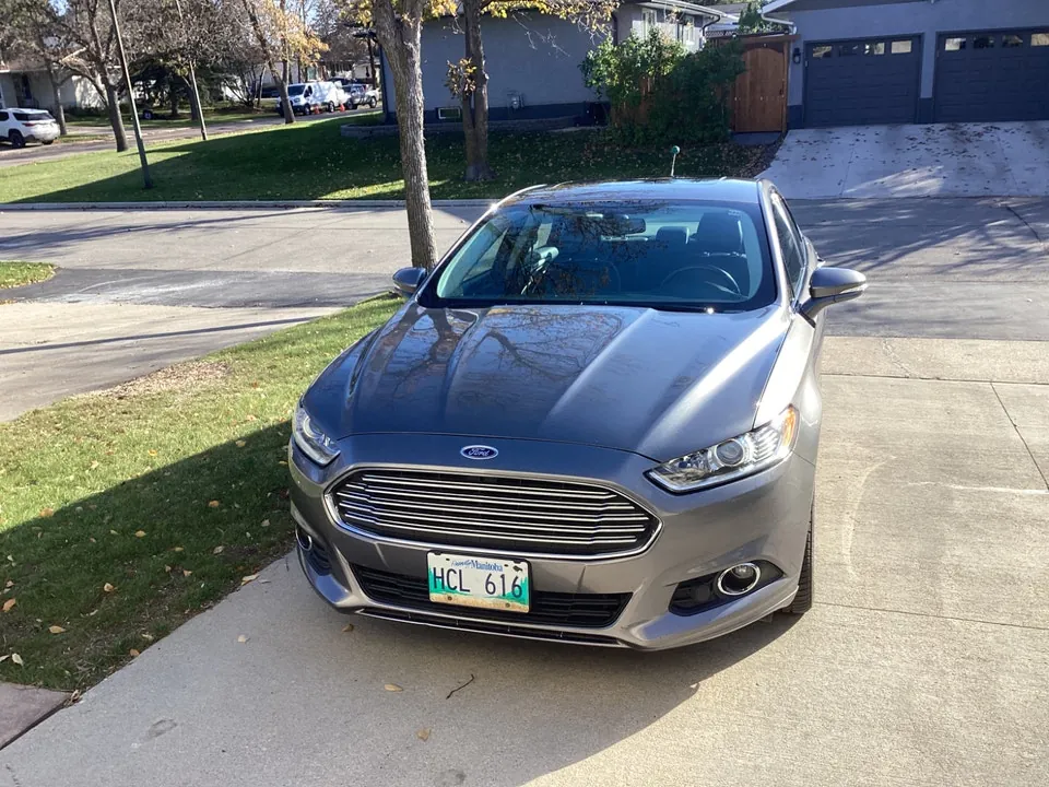Ford Fusion 2013 photo 2