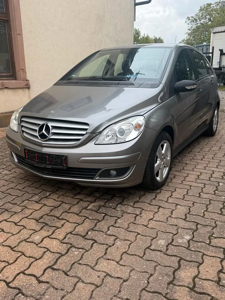 Mercedes-Benz B170