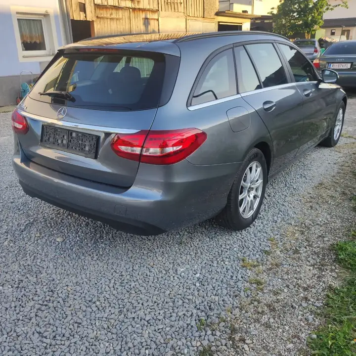 Mercedes-Benz C-Class 2018 photo 3