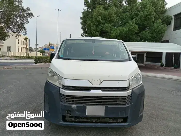 Toyota Hiace 2022 photo 5