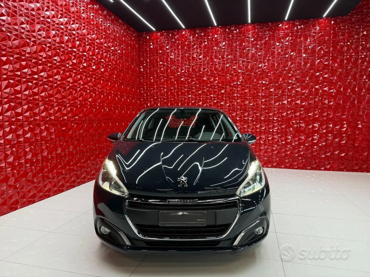 Peugeot 208 2019 photo 2