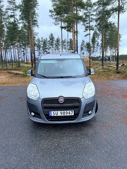 Fiat Doblo 2011 photo 2
