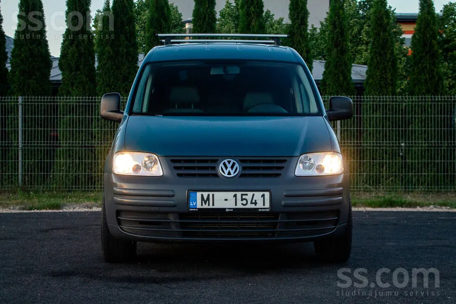 Volkswagen Caddy 2009 photo 2