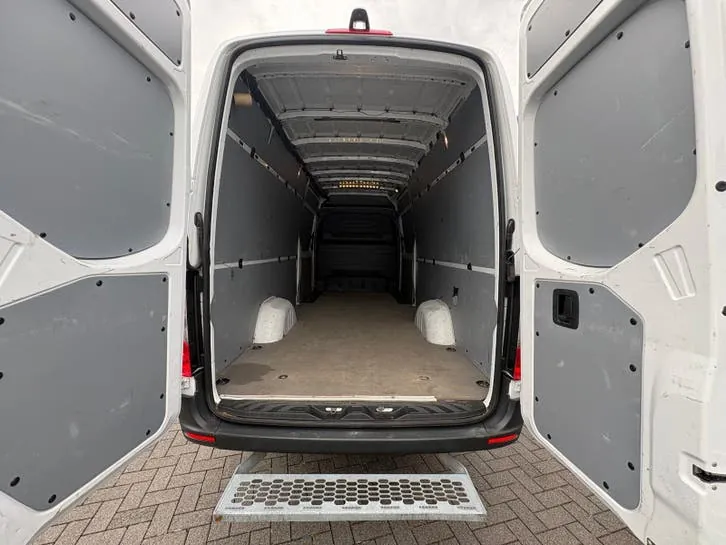 Mercedes-Benz Sprinter 2021 photo 3