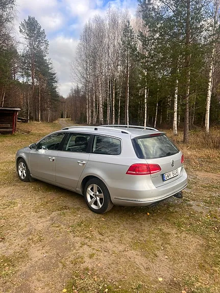 Volkswagen Passat 2011 photo 3