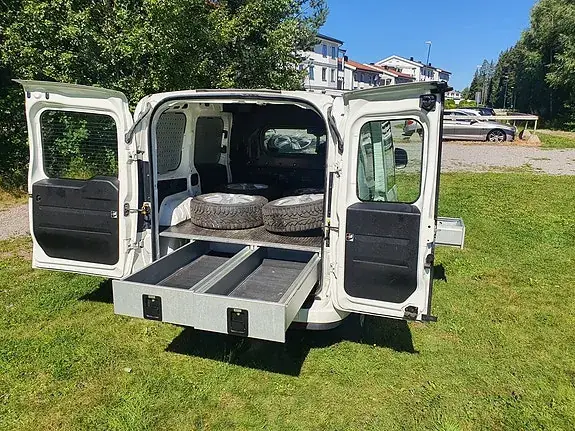 Opel Combo 2014 photo 2