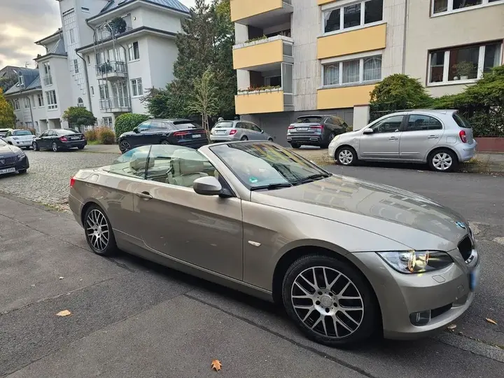 BMW 320I