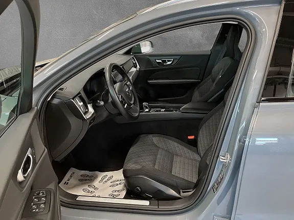 Volvo V60 Cross Country 2023 photo 5
