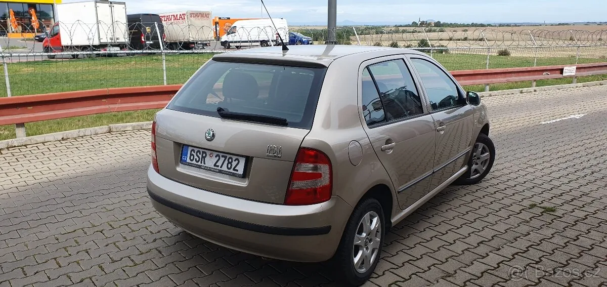 Skoda Fabia 2006 photo 3