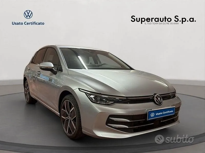 Volkswagen Golf 2025 photo 3