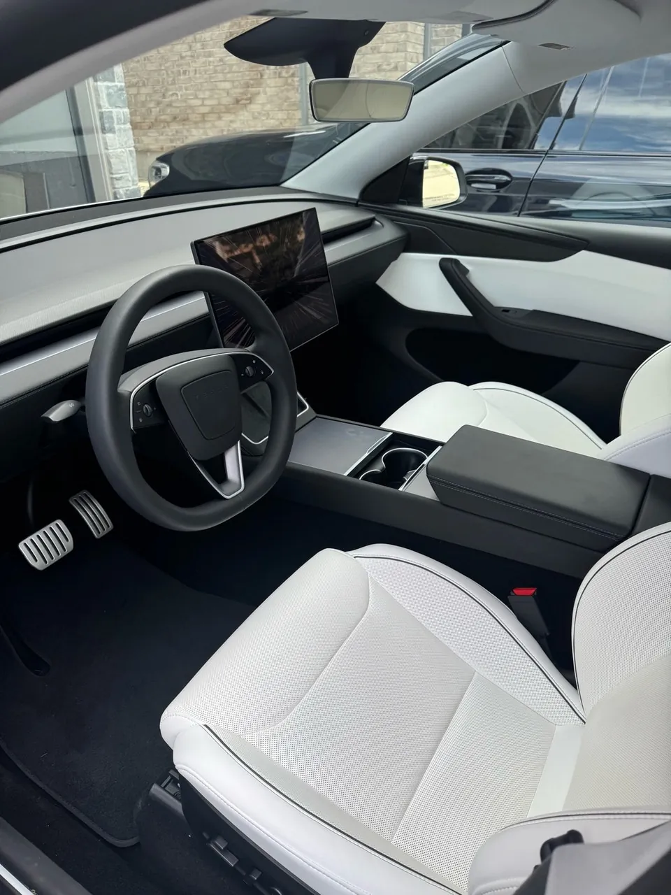 Tesla Model Y 2026 photo 5