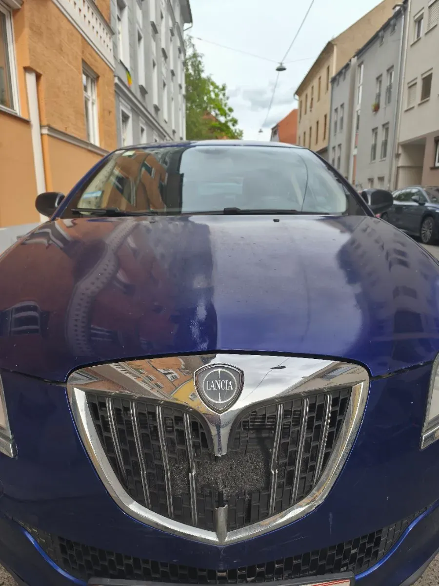 Lancia Delta 2008 photo 2