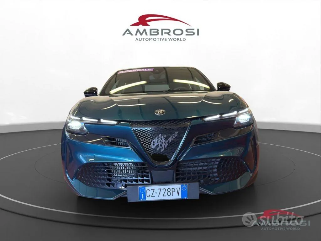 Alfa Romeo Junior 2025 photo 2