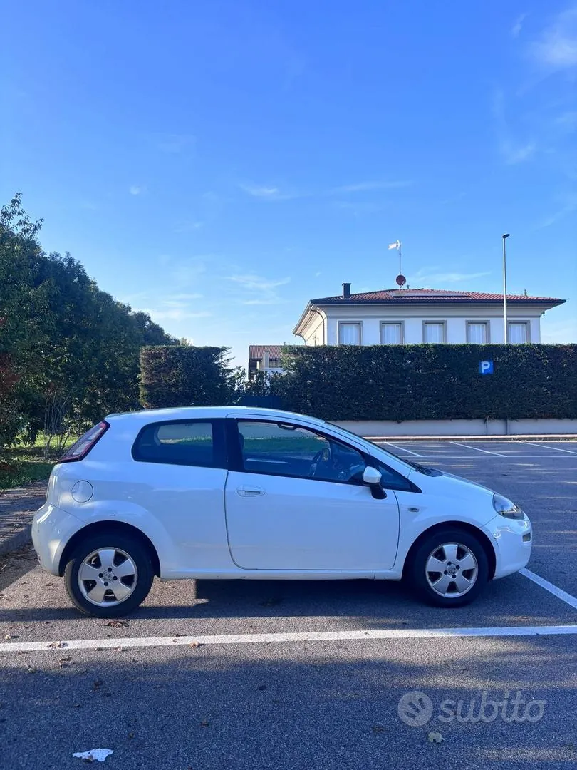 Fiat Punto 2014 photo 5