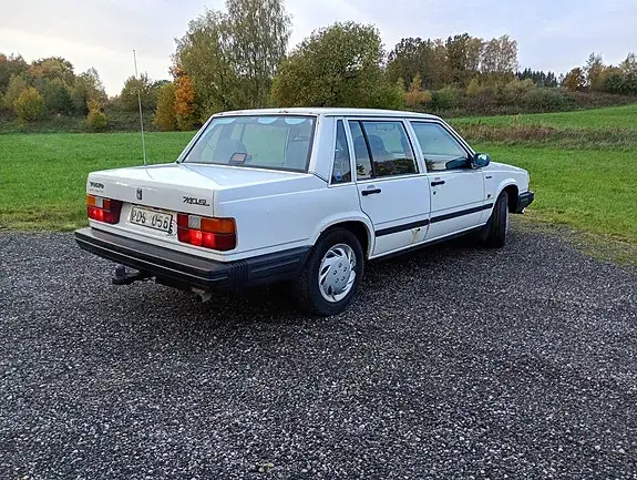 Volvo 740 1988 photo 2