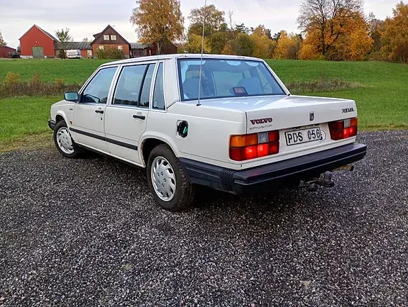 Volvo 740 1988 photo 3