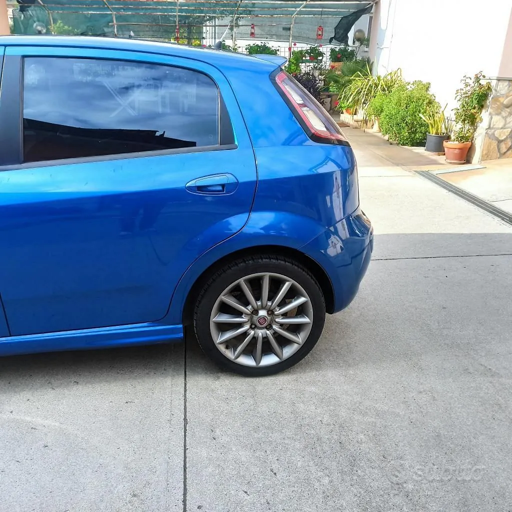 Fiat Punto Evo 2010 photo 5