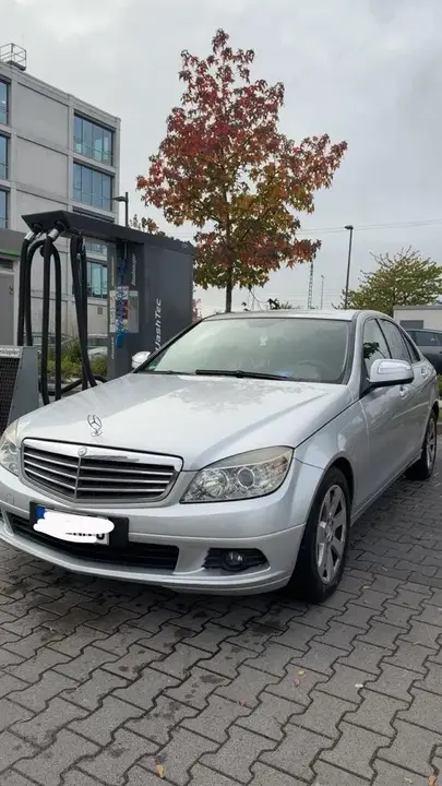 Mercedes-Benz C180