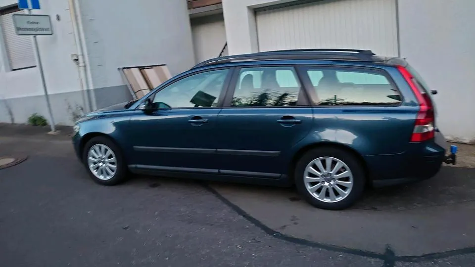 Volvo V50