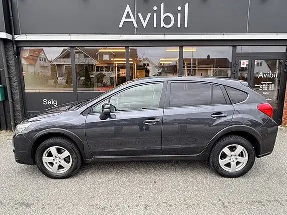 Subaru Xv 2013 photo 2
