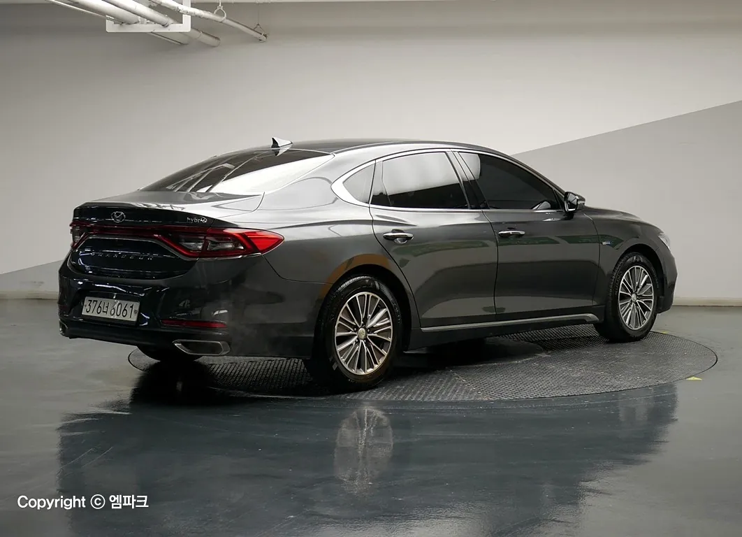 Hyundai Grandeur 2019 photo 3