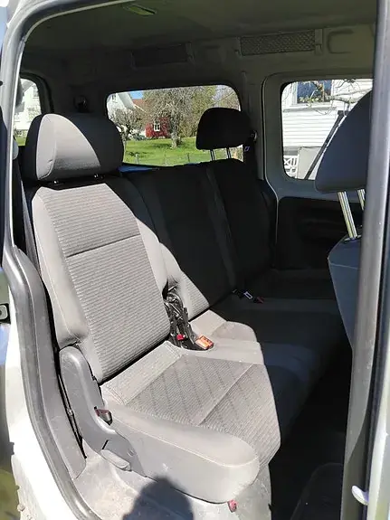 Volkswagen Caddy Maxi 2012 photo 2