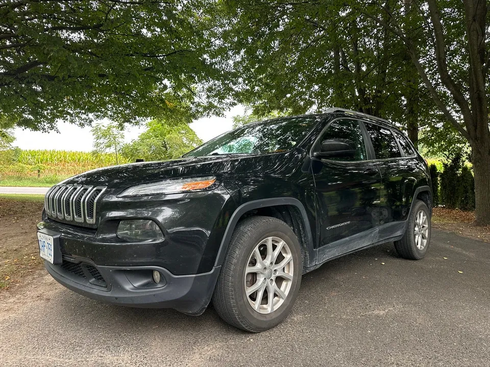 Jeep Cherokee 2015 photo 2