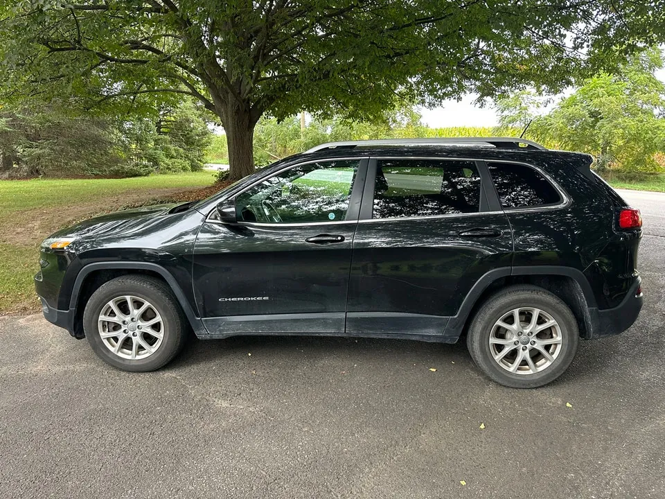 Jeep Cherokee 2015 photo 3