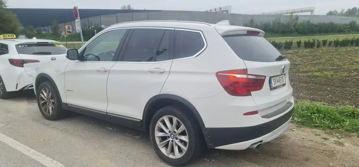 BMW X3 2013 photo 2
