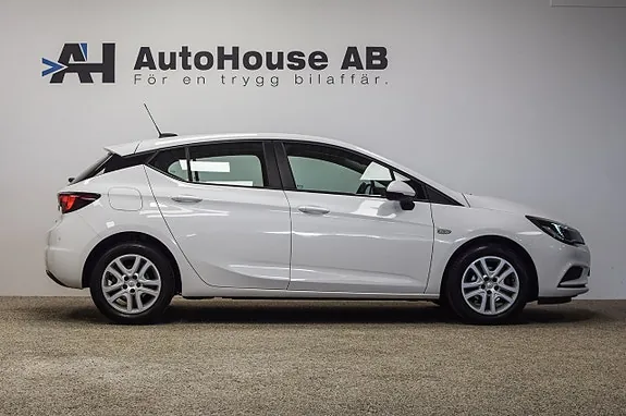 Opel Astra 2018 photo 3
