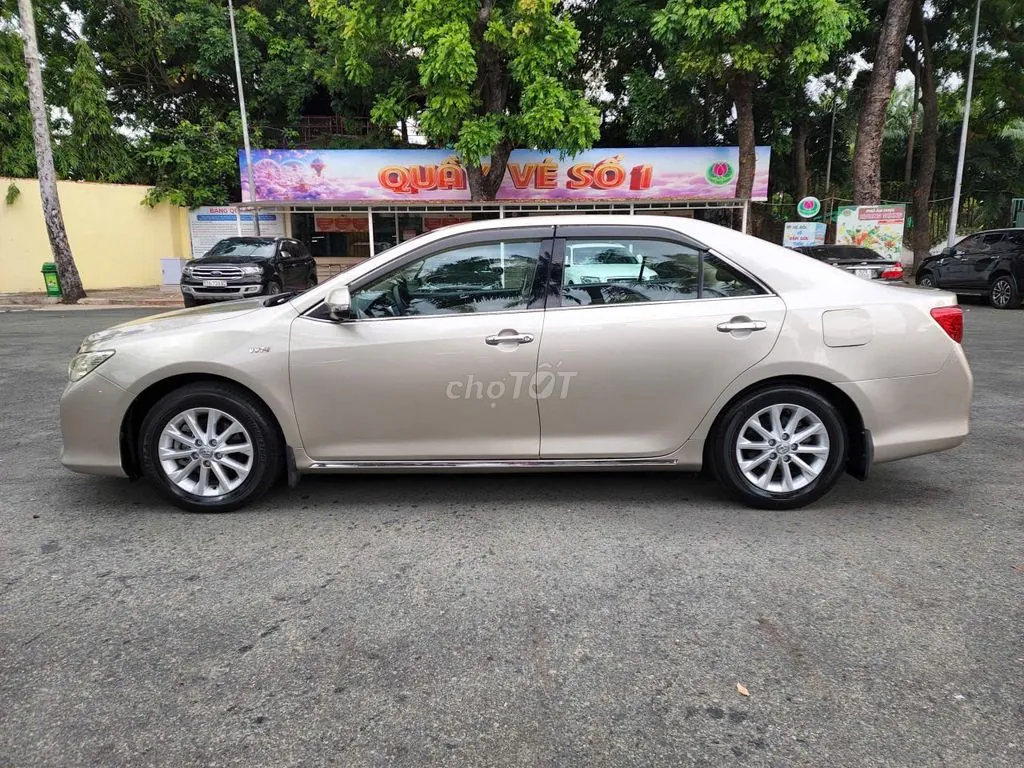 Toyota Camry 2014 photo 3