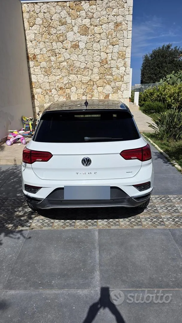 Volkswagen T-Roc 2018 photo 2