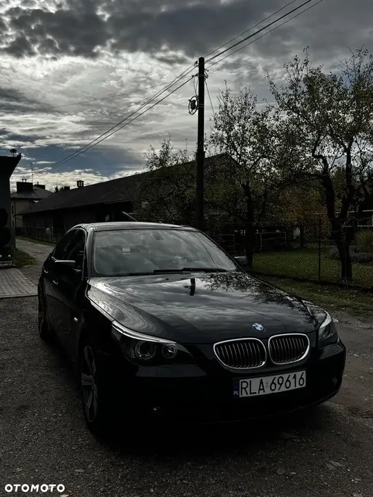BMW 5 Series 2006 photo 2
