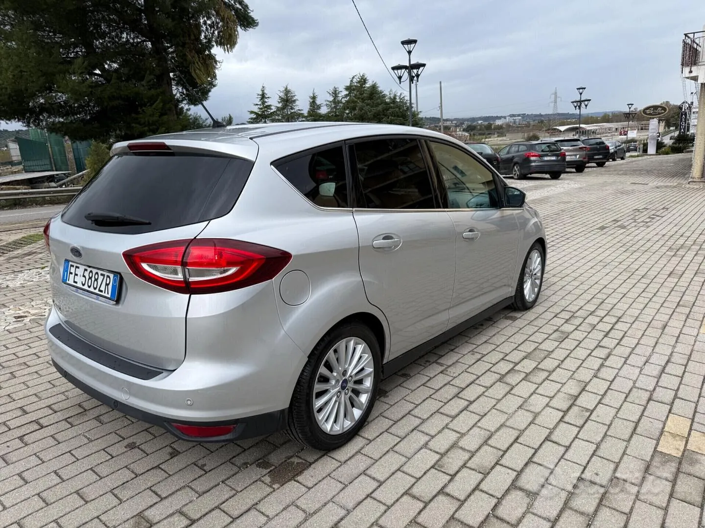 Ford C-Max 2016 photo 4