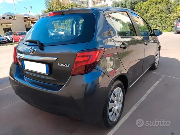 Toyota Yaris 2014 photo 4