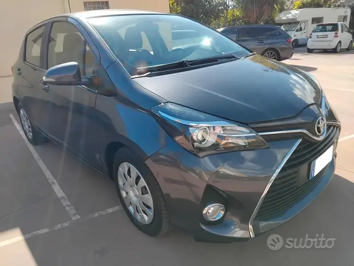 Toyota Yaris 2014 photo 2